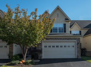 554 Deer Lake Cir, Blue Bell, PA 19422