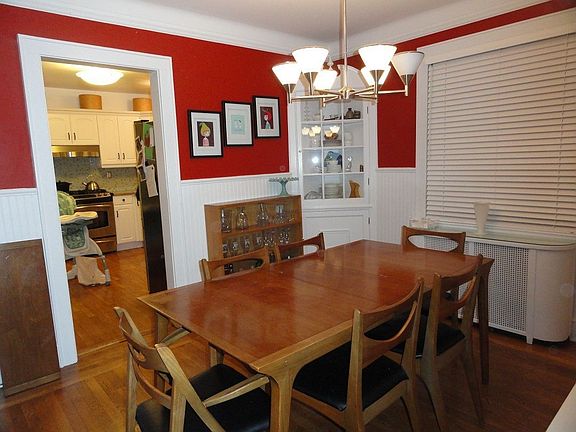 4th image of 141 Farragut Ave