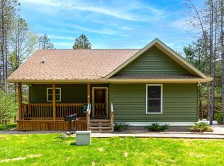 59 Hardy Rd, Wilmington, NY 12997