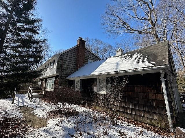 1st image of 188 W Woodland Drive