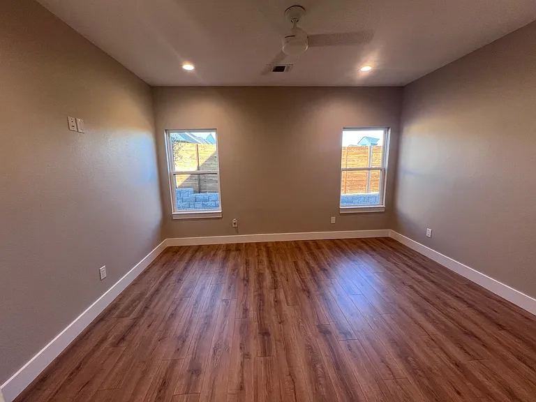 505 Southern Dr — Photo 36