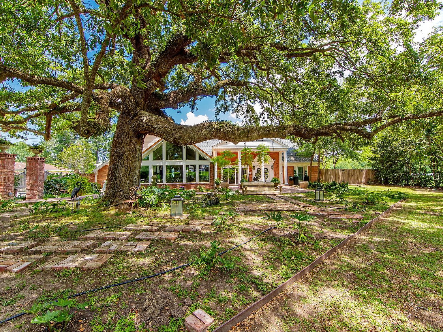 518 Main St, Patterson, LA 70392 Zillow