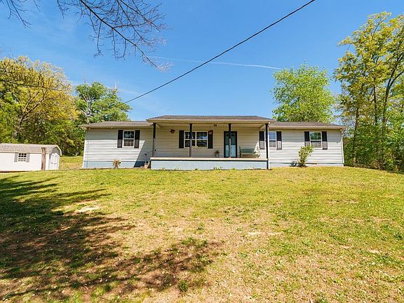 2nd image of 2209 Cliff Ln