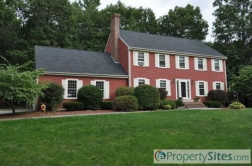 1st image of 18 King Henry Dr