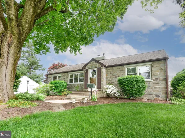 325 Saint James Rd, West Chester, PA 19380
