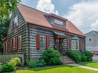 40 Pickwick Rd, Marblehead, MA 01945