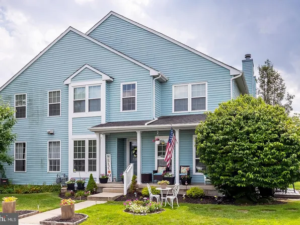 71 Ginger Dr, Thorofare, NJ 08086