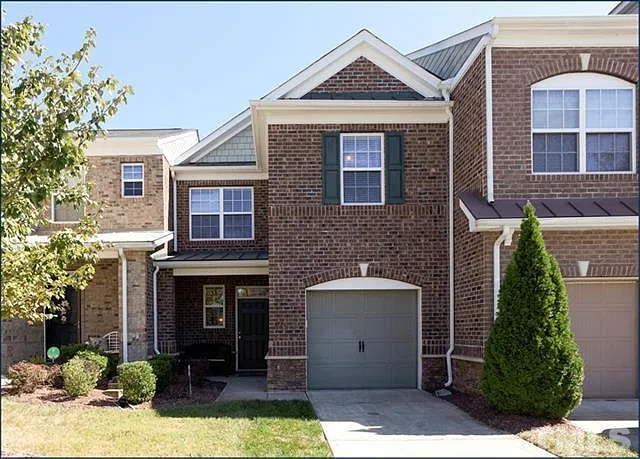 1735 Whirlaway Ct — Photo 1