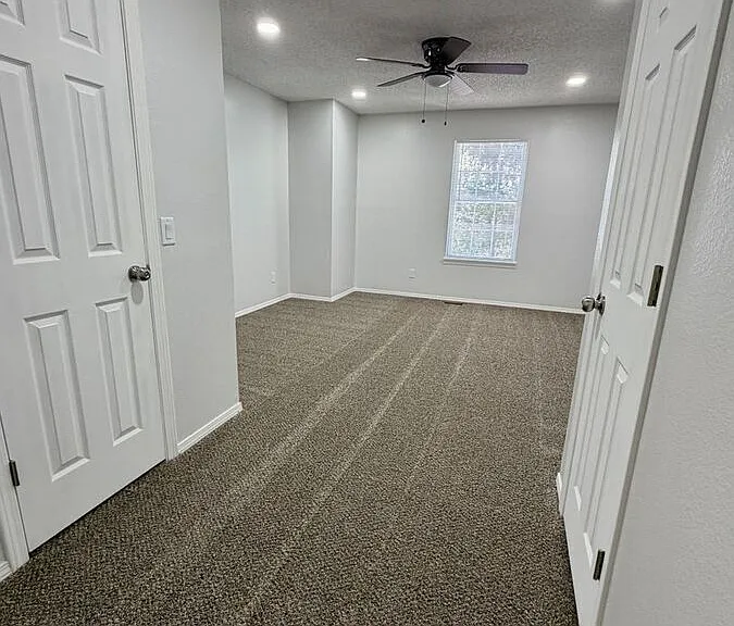 4184 Charleston Dr — Photo 15