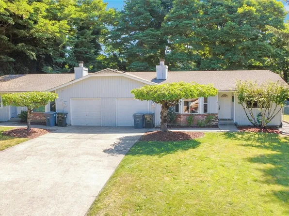 11215 89th Avenue Ct E, Puyallup, WA 98373