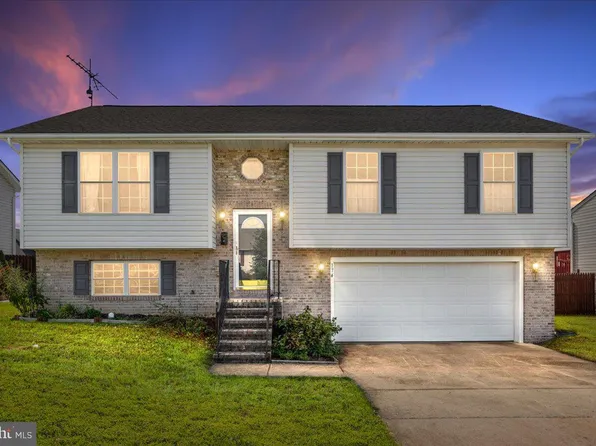 174 Buchanan Ln, Inwood, WV 25428