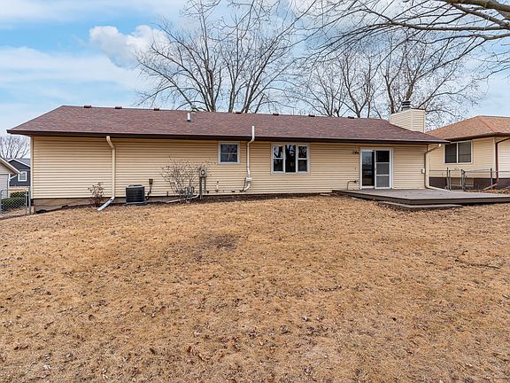 3rd image of 5824 Oakbrook Rd