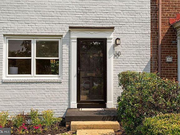 3rd image of 30 Mount Vernon Ave
