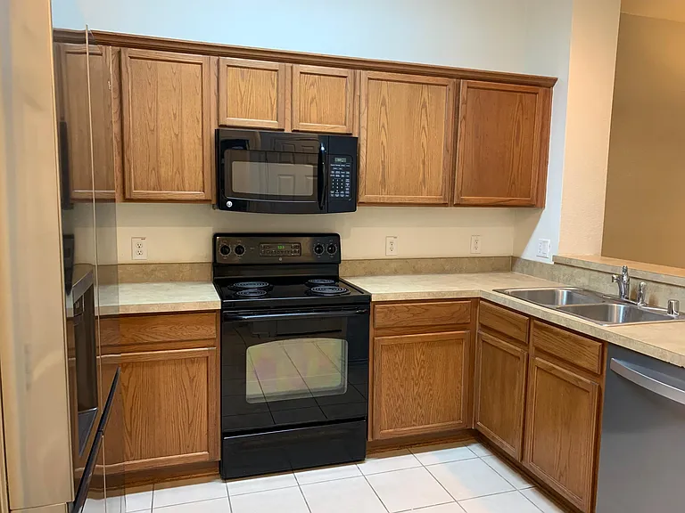 2209 Glacier Park Ln — Photo 8