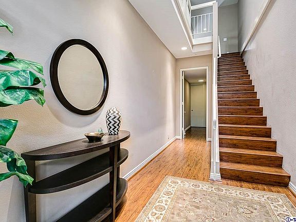 5th image of 885 S Orange Grove Blvd APT 10