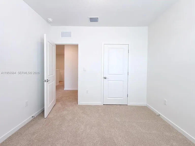 184 NE 13th Ter #0 — Photo 27