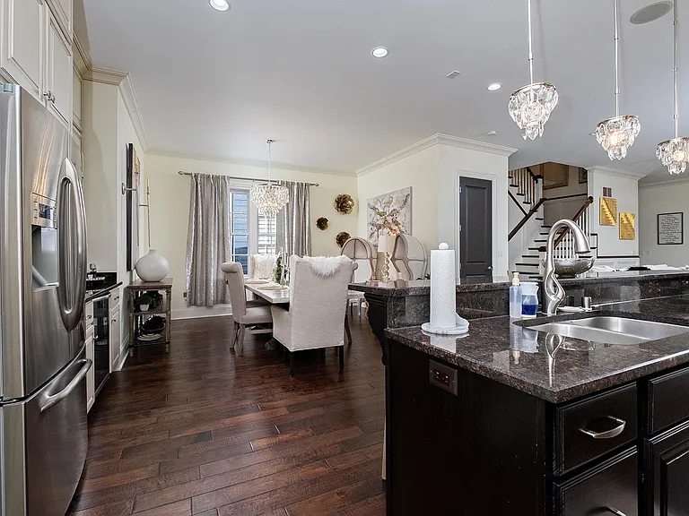 9406 Harlequin St — Photo 14