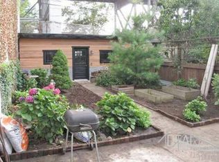 166 9th St #4, Brooklyn, NY 11215
