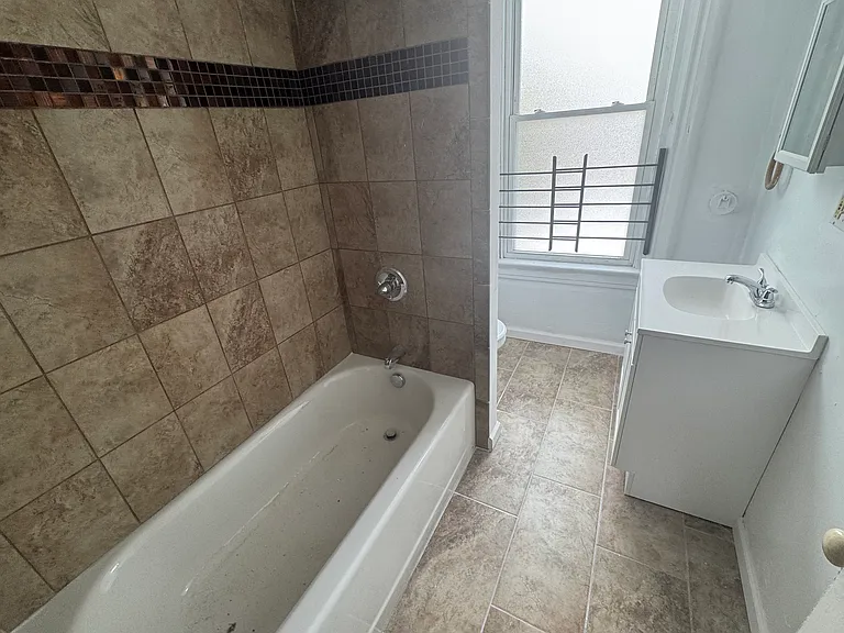 309 Gist St — Photo 6