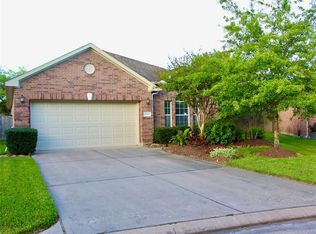 2203 Capri Place Dr, Pearland, TX 77581