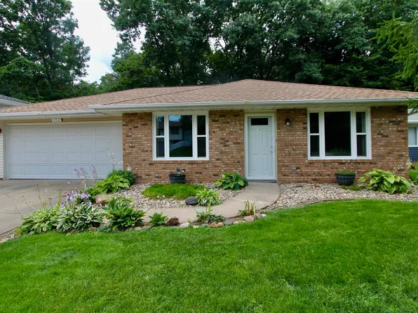 124 Shoshone Dr, East Peoria, IL 61611