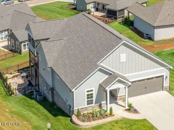 126 Dogwood Pl, Lenoir City, TN 37772