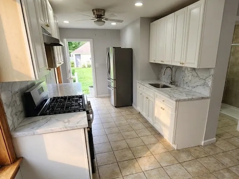 202 W 4th Ave — Photo 5