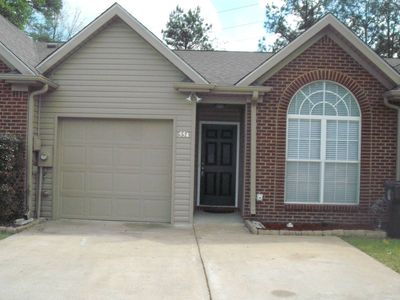 554 Cahaba Manor Dr, Pelham, AL, 35124