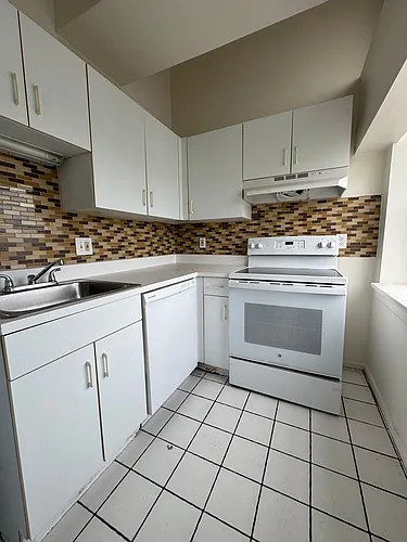Floor plan 302