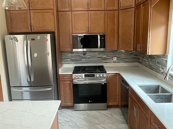 4th image of 2228-2230 Napoleon Ave