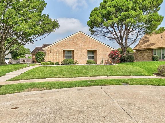 2nd image of 1309 Ursula Ct