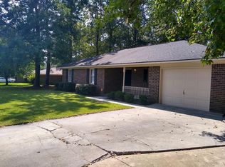 1639 Crowndale Dr, Sumter, SC 29150