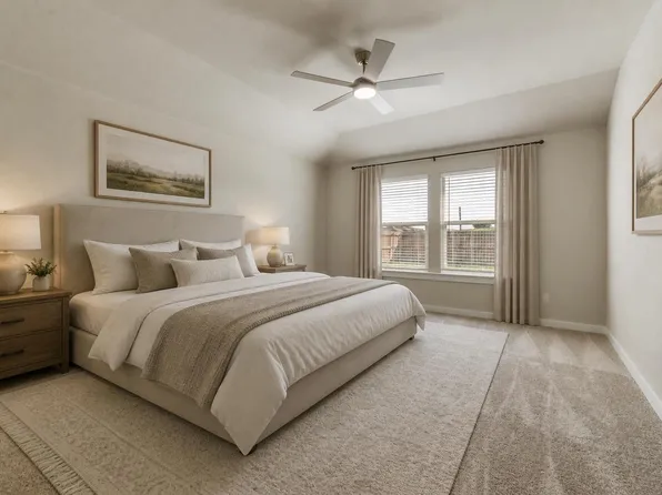820 Lakeview Dr, Alvarado, TX 76009