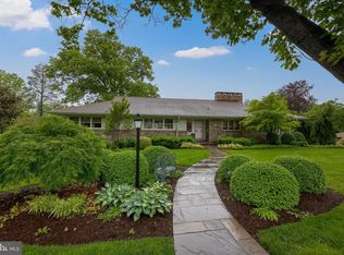 1545 Farr Rd, Wyomissing, PA 19610