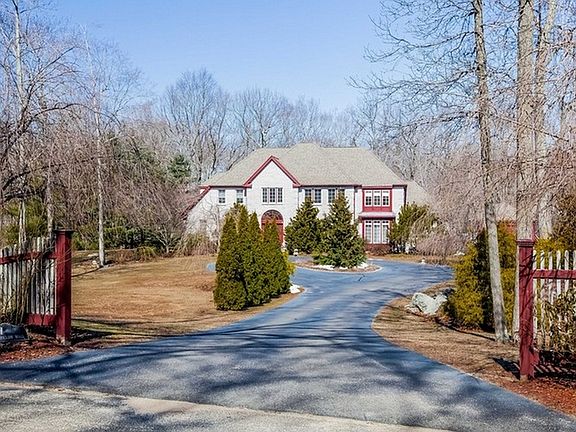 Front of house with circular drive