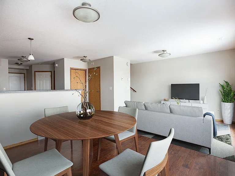 875 Camiel Sys St — Photo 5