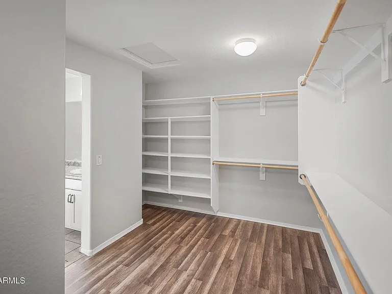 7135 W Rancho Dr — Photo 28