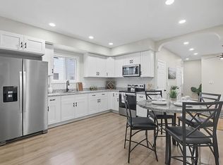 12 Saint James Ave #1, Holyoke, MA 01040