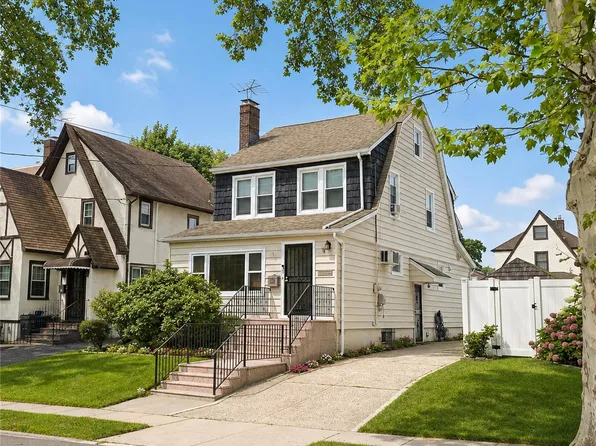 33-34 172ND Street, Flushing, NY 11358