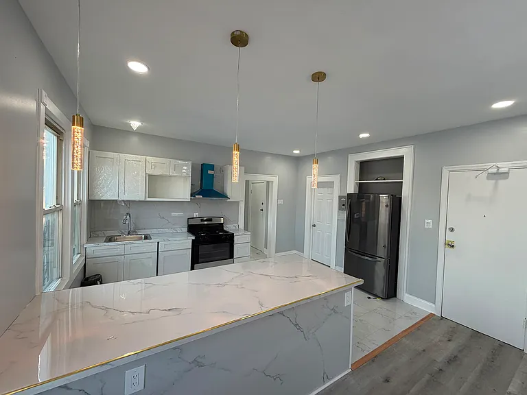 31 Orchard Pl #1L — Photo 6