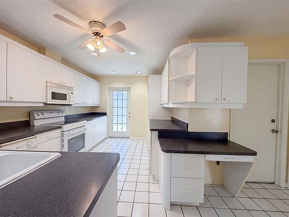 2nd image of 1301 LUCAYA AVENUE