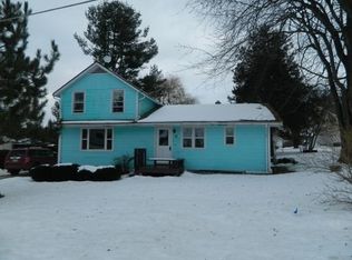 514 Factory St, Manawa, WI 54949