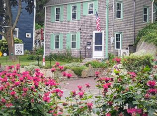32 Granite St, Rockport, MA 01966