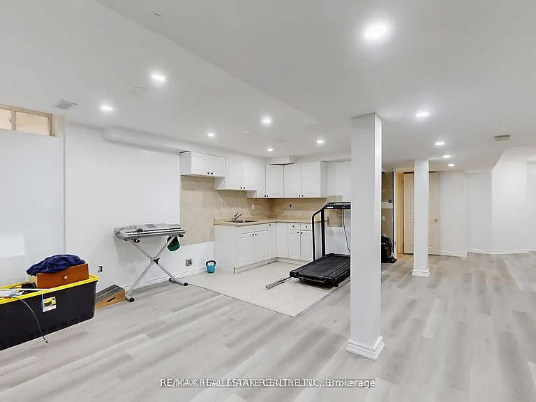 671 Deckhouse Ct #BASEMENT — Photo 4