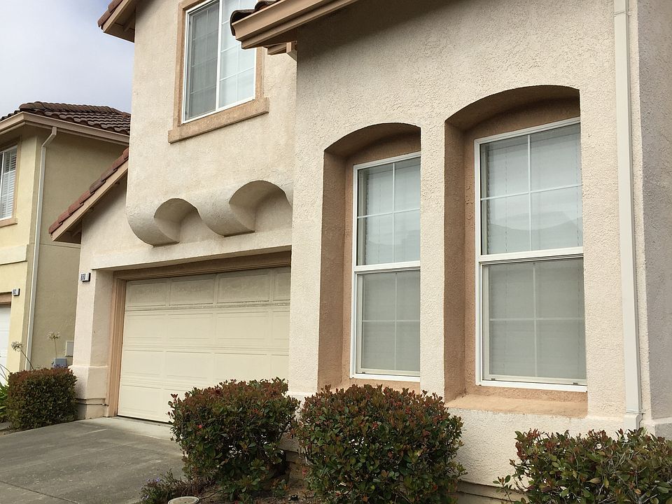 1st image of 660 Orchid Dr
