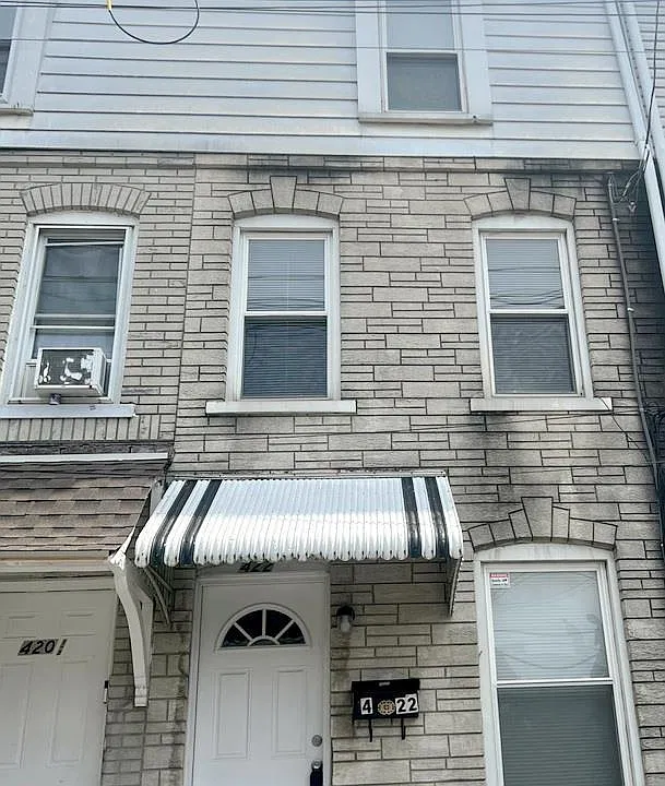 422 W Whitehall St