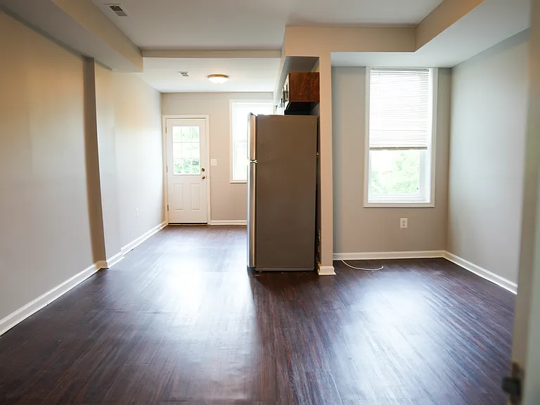 22 N Abington Ave — Photo 5