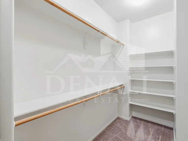 4162 N Thurston Ln #100 — Photo 18