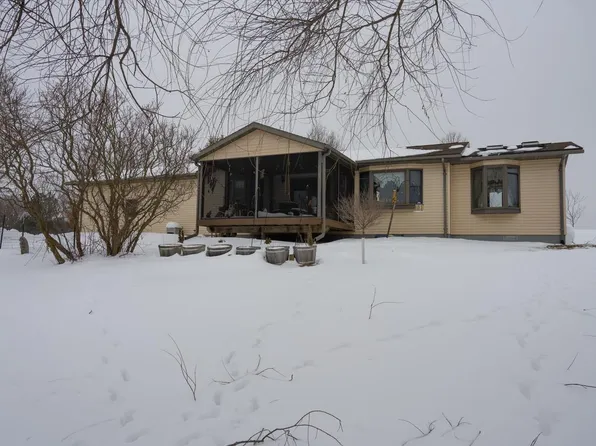 W9306 Gehri Road, Wonewoc, WI 53968