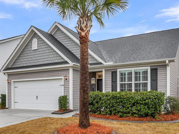 139 Ancestry Ln, Moncks Corner, SC 29461